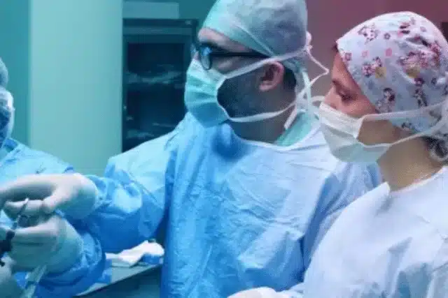 oguzhan karatepe bagirsak kanseri ameliyati